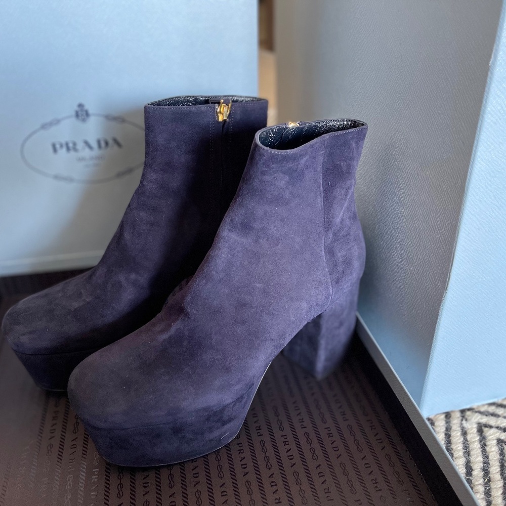 Prada -  Calzature Donna Camoscio - Blue Suede - Platform Ankle Boot